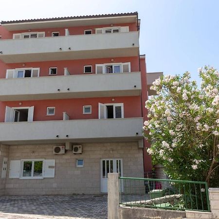 Apartments Elena Tučepi Εξωτερικό φωτογραφία
