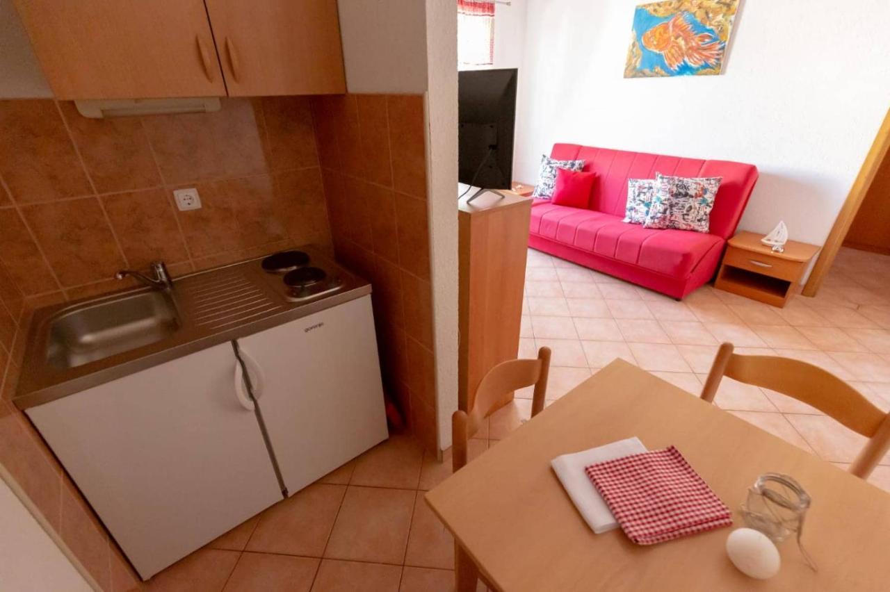 Apartments Elena Tučepi Εξωτερικό φωτογραφία