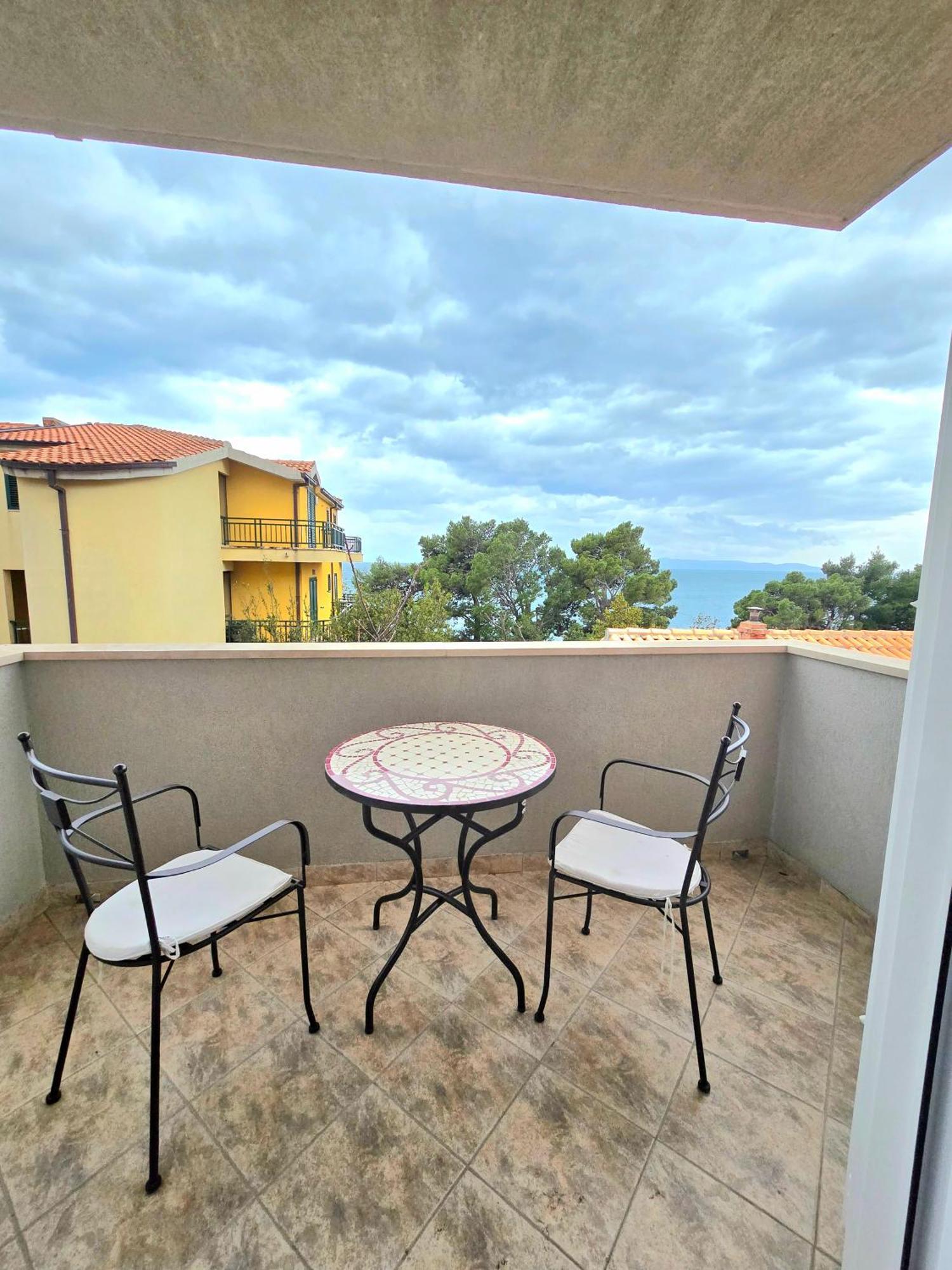 Apartments Elena Tučepi Εξωτερικό φωτογραφία